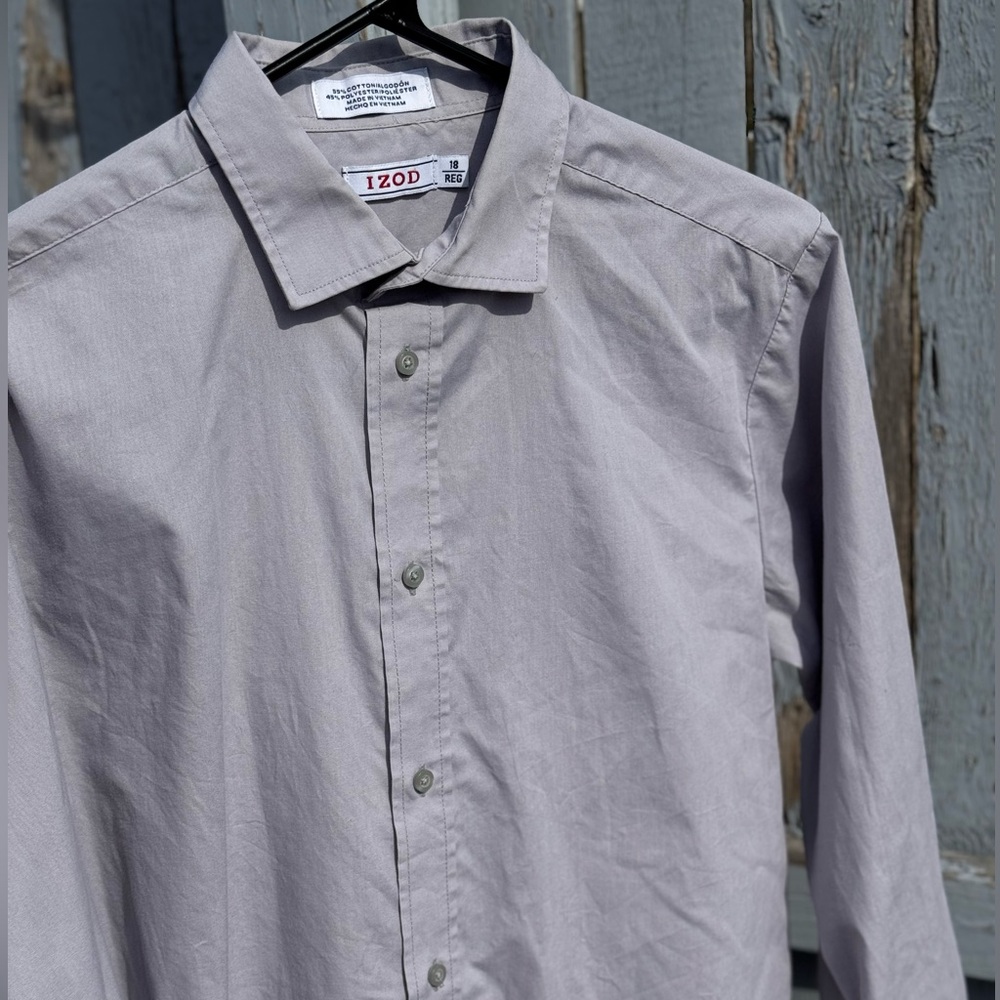 NEW IZOD Light Gray Dress Shirt Boy’s size 18 Regular Button Down Collar Church